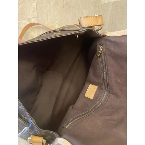 Auth Louis Vuitton Menilmontant PM  Crossbody Bag Monogram - Picture 6 of 7